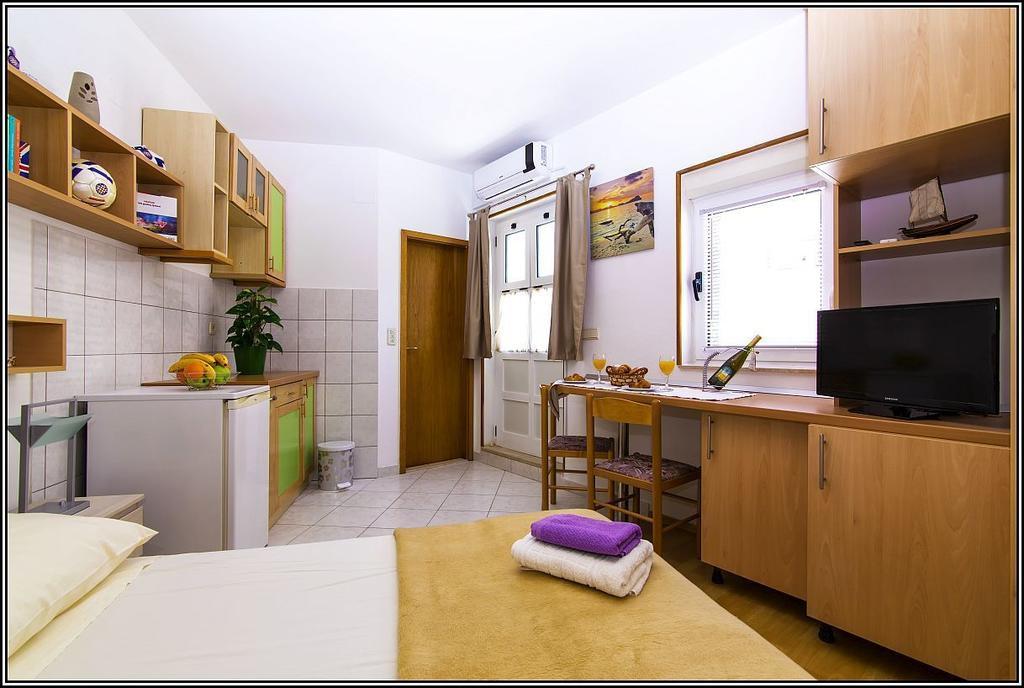 Guesthouse Teta Palmina Split Ruang foto