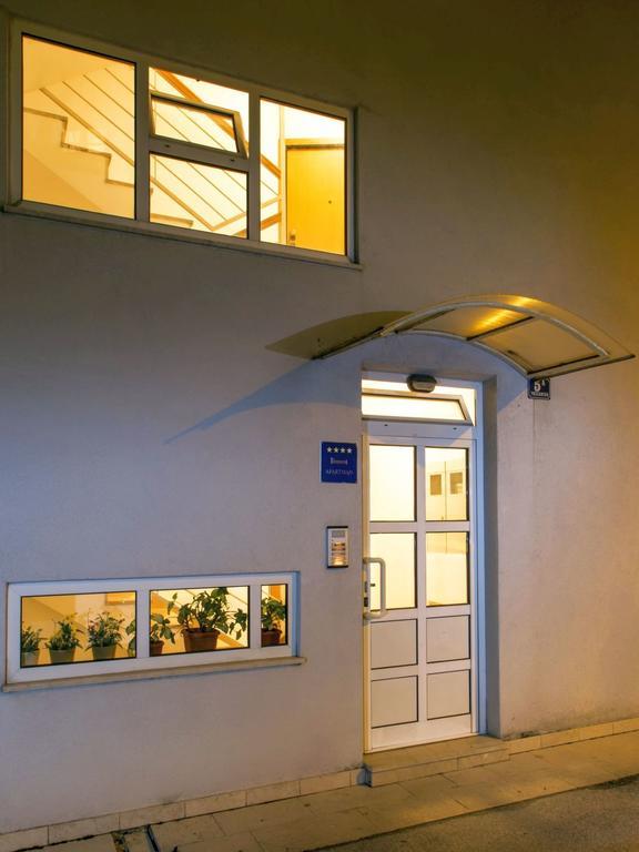 Guesthouse Teta Palmina Split Bagian luar foto