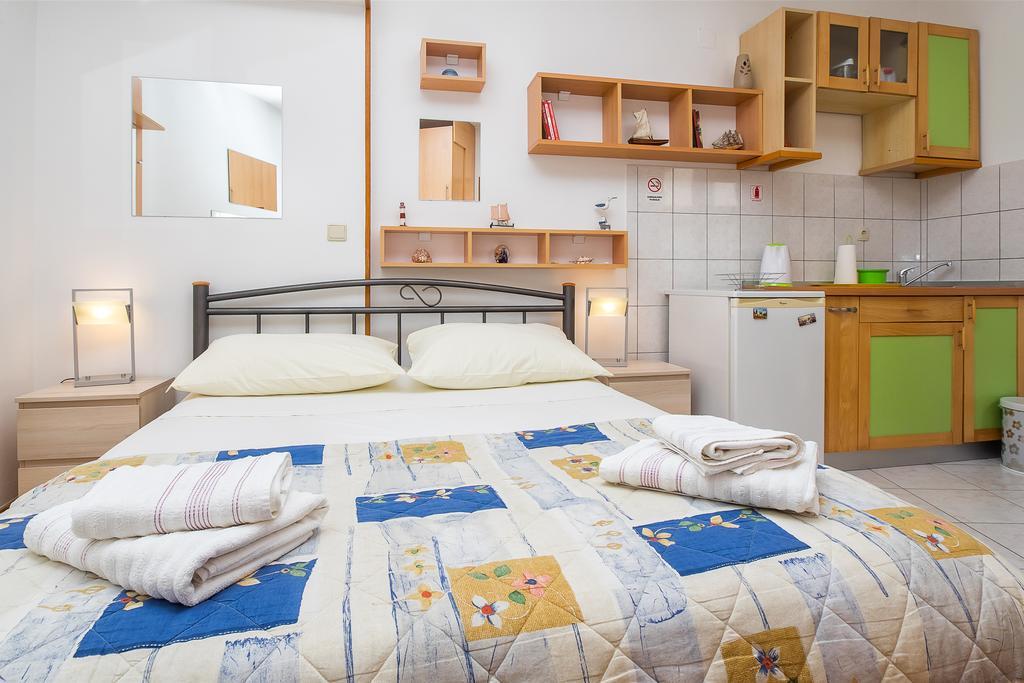 Guesthouse Teta Palmina Split Bagian luar foto