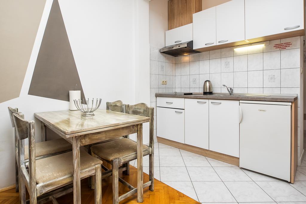 Guesthouse Teta Palmina Split Bagian luar foto