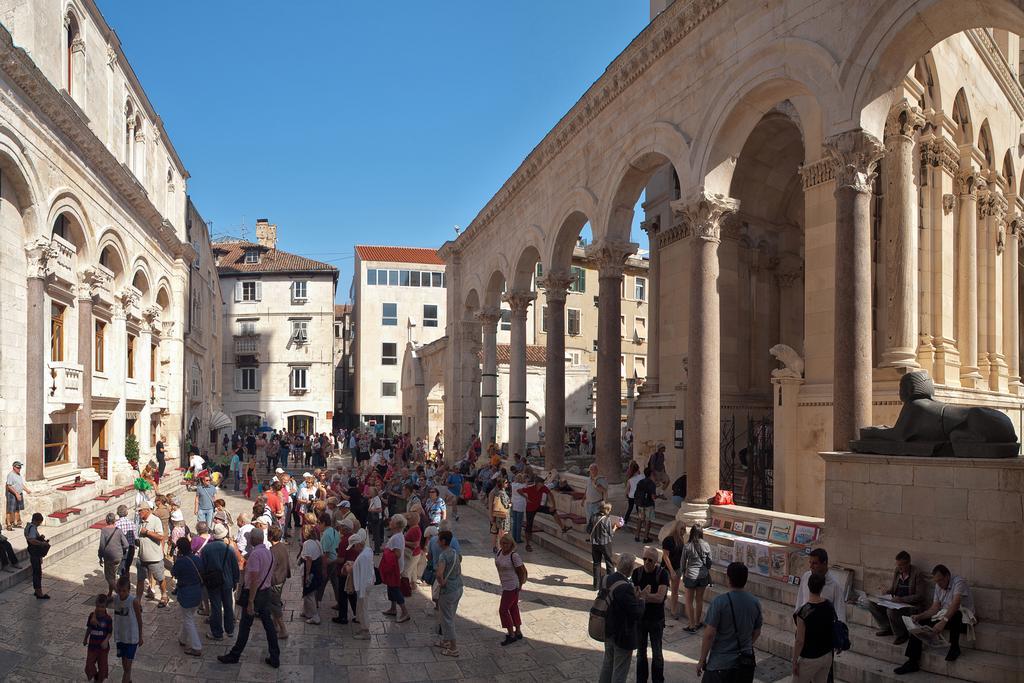 Guesthouse Teta Palmina Split Bagian luar foto
