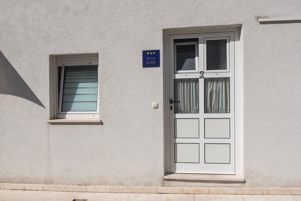 Guesthouse Teta Palmina Split Bagian luar foto