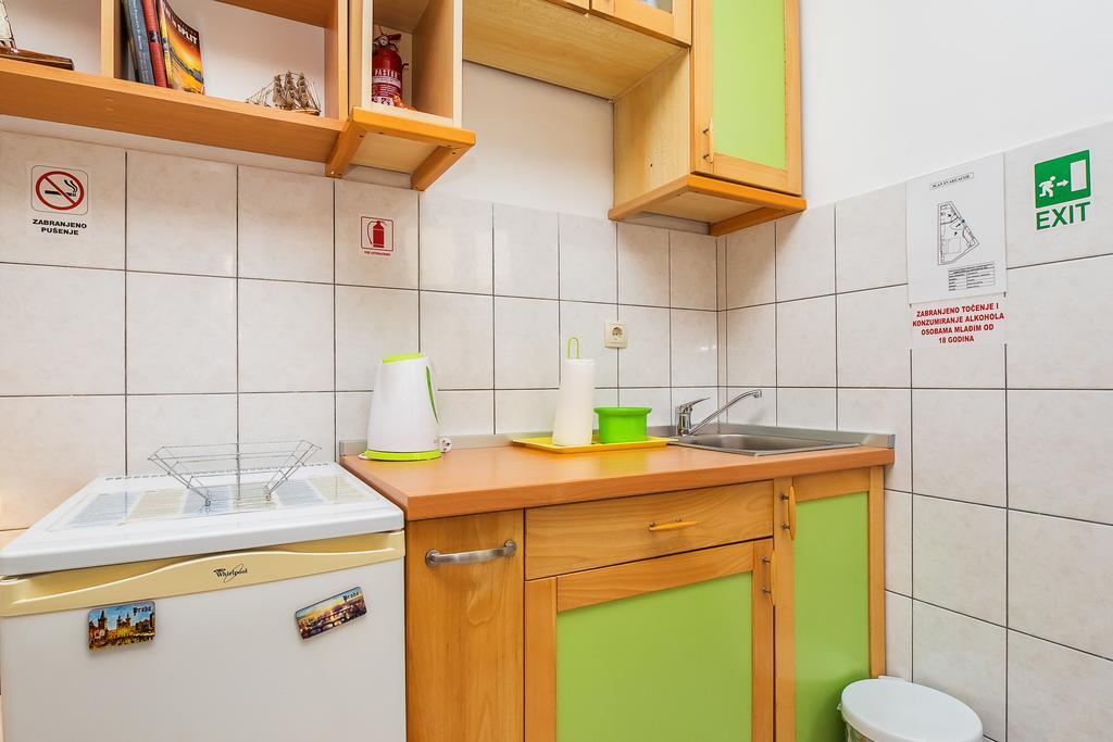 Guesthouse Teta Palmina Split Bagian luar foto